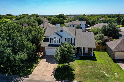302 Steeplechase Dr — photo 2