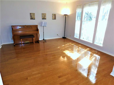 10322 Wolftrap Dr — photo 3