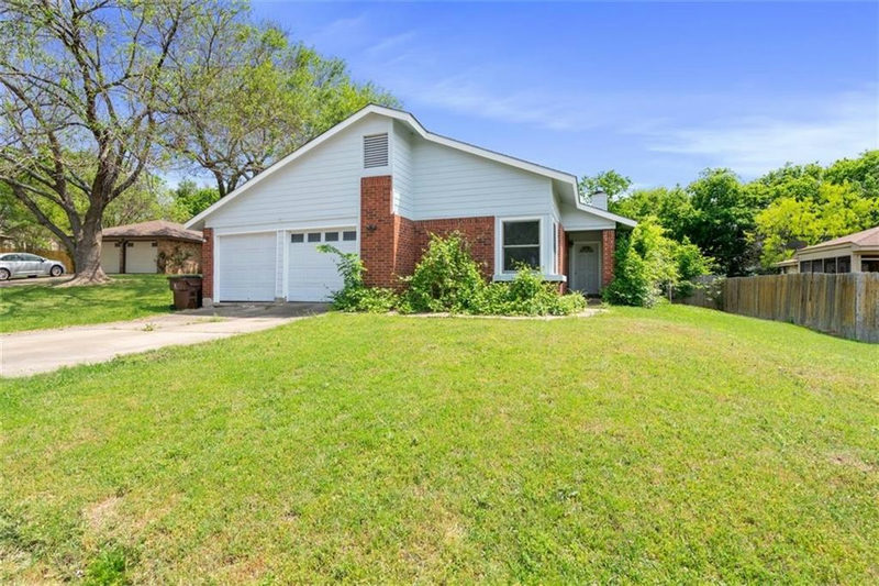1103 Stratford Cv — exterior
