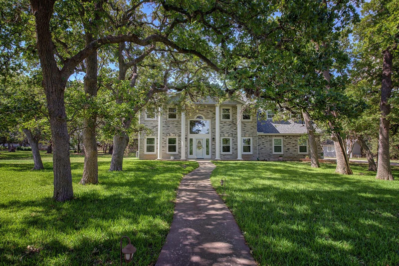 8105 Little Spring Ln — exterior