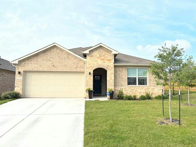 2120 Alamo Heights Ave — exterior