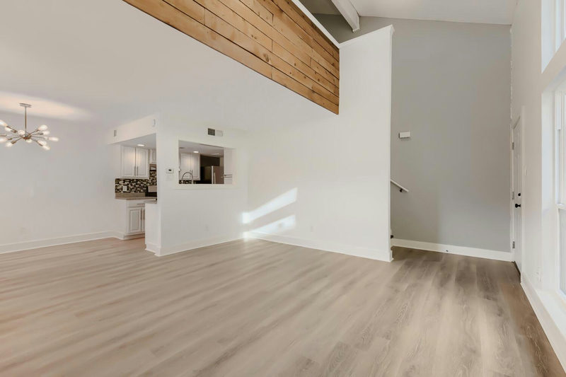 2124 Burton Dr #174 — exterior
