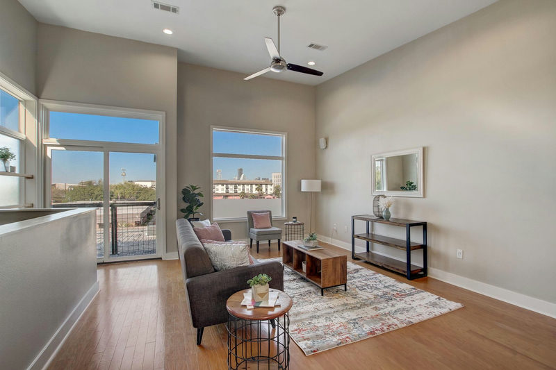 1702 S Lamar Blvd #11