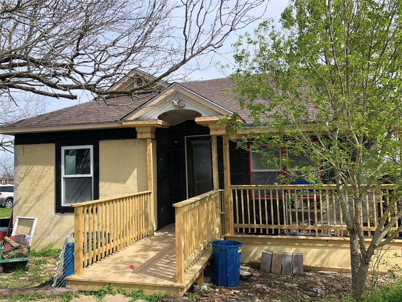4712 Schuelke Rd — exterior