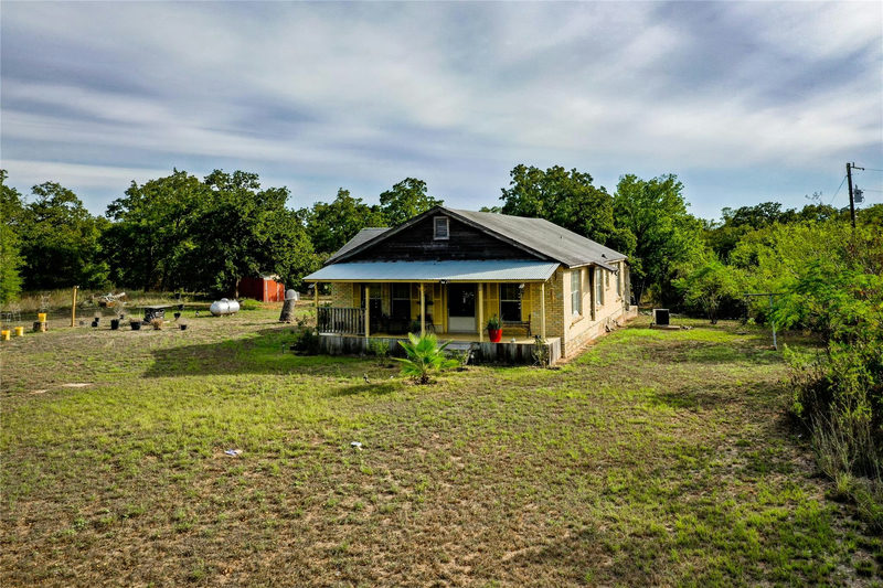 120 James Hoskins Ln — exterior
