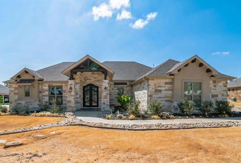 121 Gabriel Woods Dr — exterior