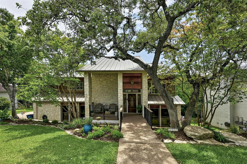 3509 Needles Dr — exterior