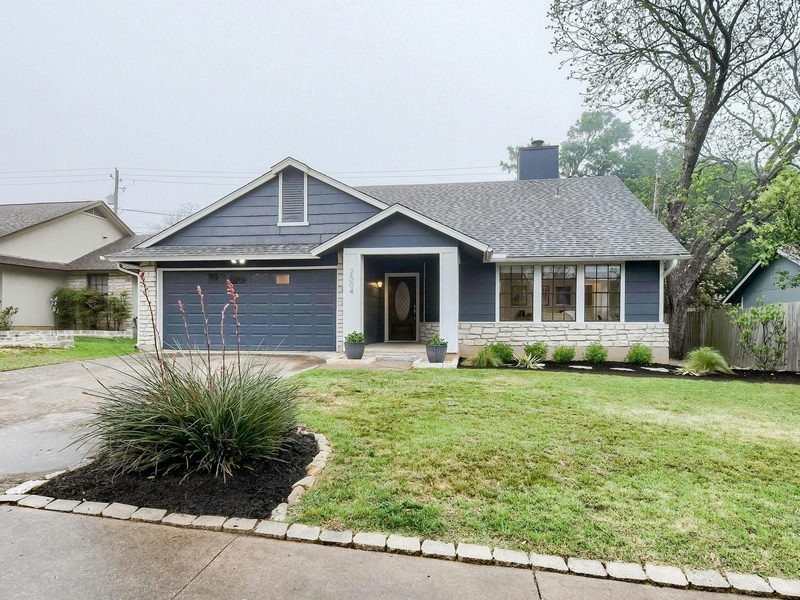 2504 Monarch Dr — exterior