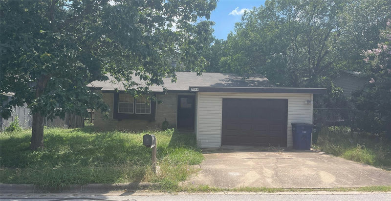 7101 Townsborough Dr — exterior