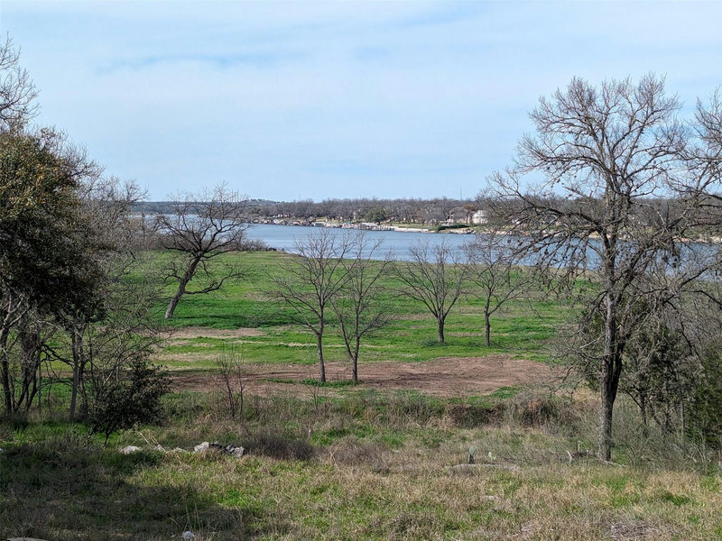 1902 W Fm 2147 Rd — exterior
