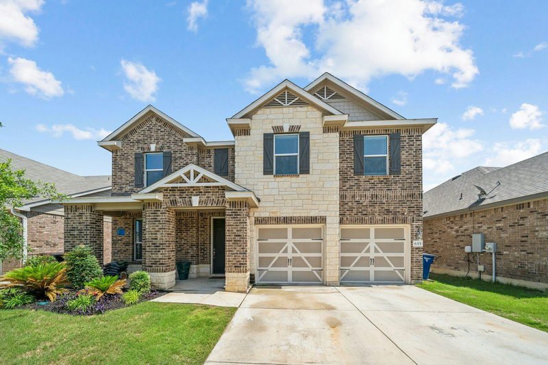 655 Pebble Bnd — exterior