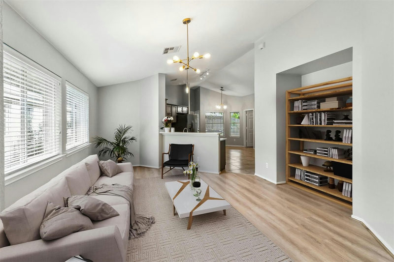 2406 Jesse Owens Dr — exterior