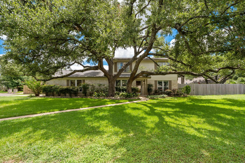 12702 Hupa Cir — exterior
