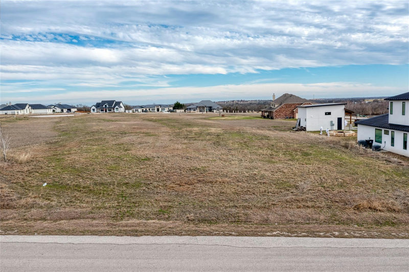 7781 Newman Blvd — exterior