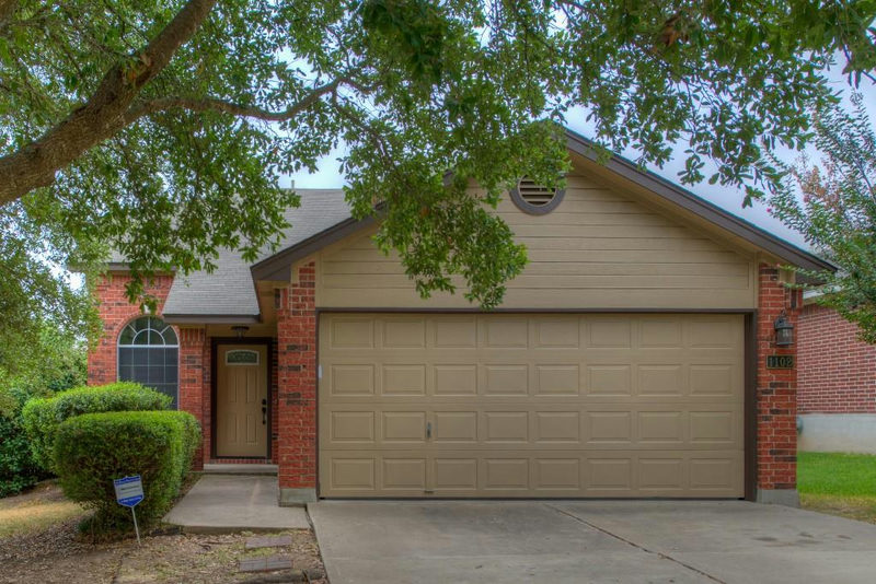 1102 Brinkley Dr — exterior