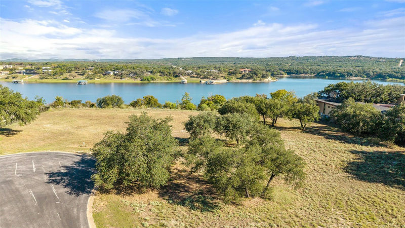 25208 Chernosky Point Cv — exterior