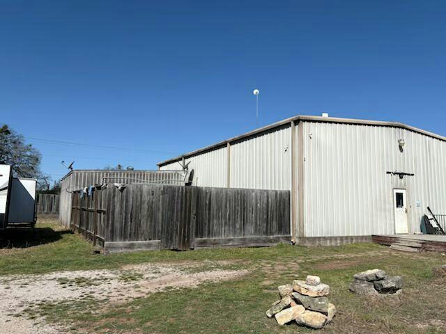 3101 N Highway 183 Hwy — exterior