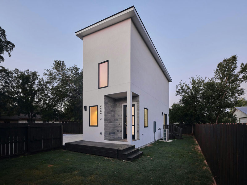 2609 Davis Ln #2 — exterior
