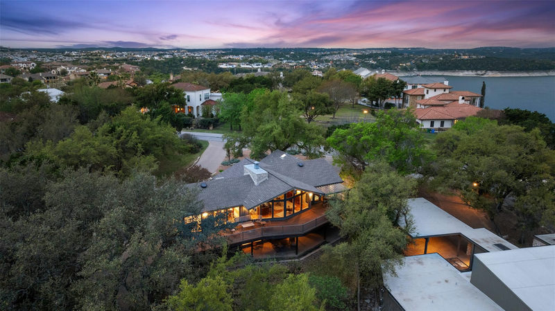 819 Malabar St — exterior