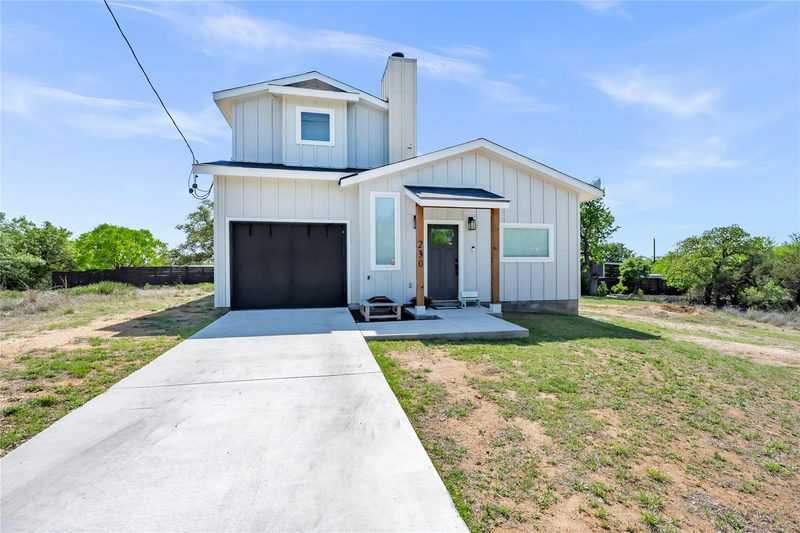 230 Rosehill Dr — exterior
