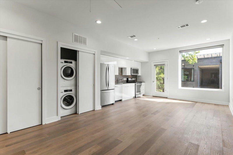 1800 E 4th St #331 — exterior