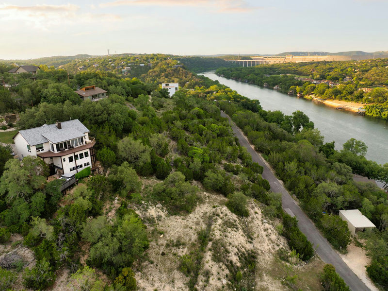 2302 Big Horn Dr — exterior