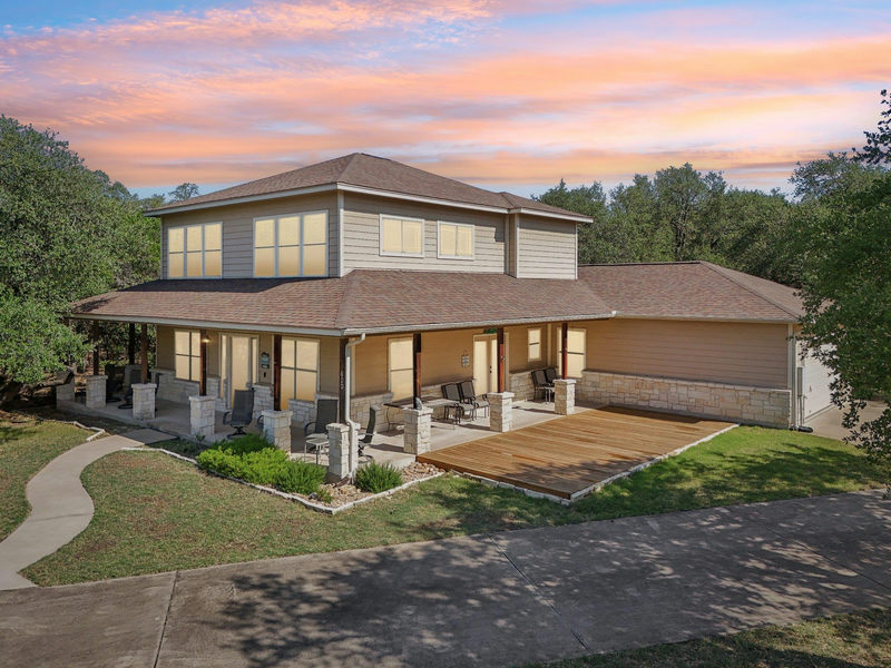 600 Augusta Cir N — exterior