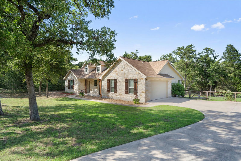 147 Pin Oak Xing — exterior