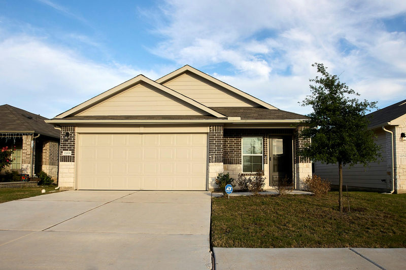 12008 Roving Pass — exterior