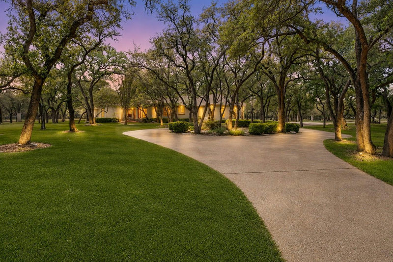 2841 Oak Haven Cir — exterior