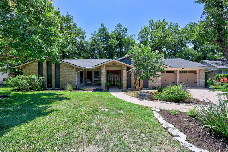 507 S Lake Creek Dr — exterior