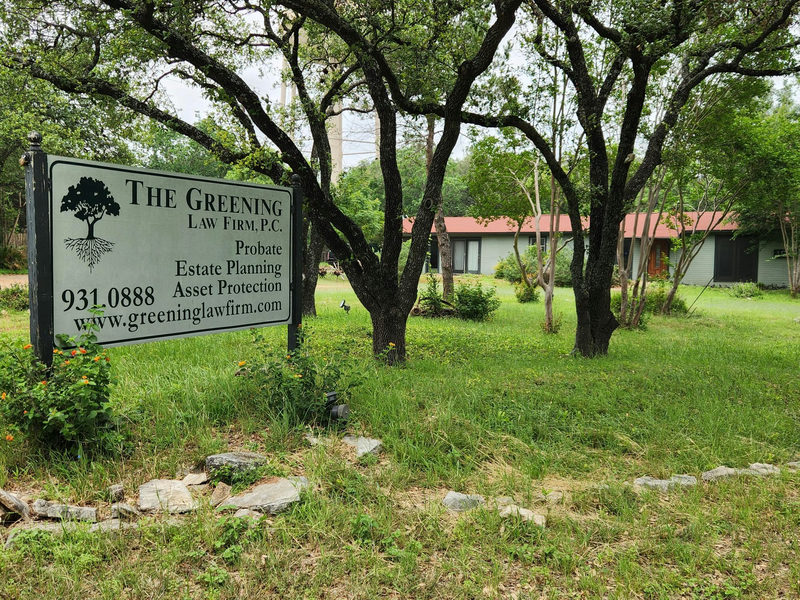 1601 Williams Dr — exterior