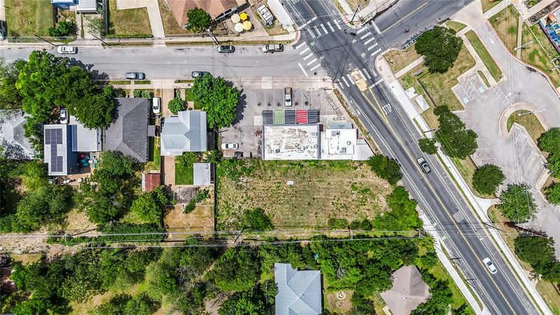 1405 Rosewood Ave — exterior