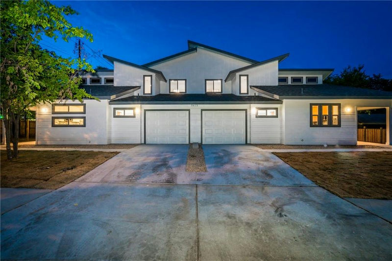 5613 OVERBROOK #B — exterior