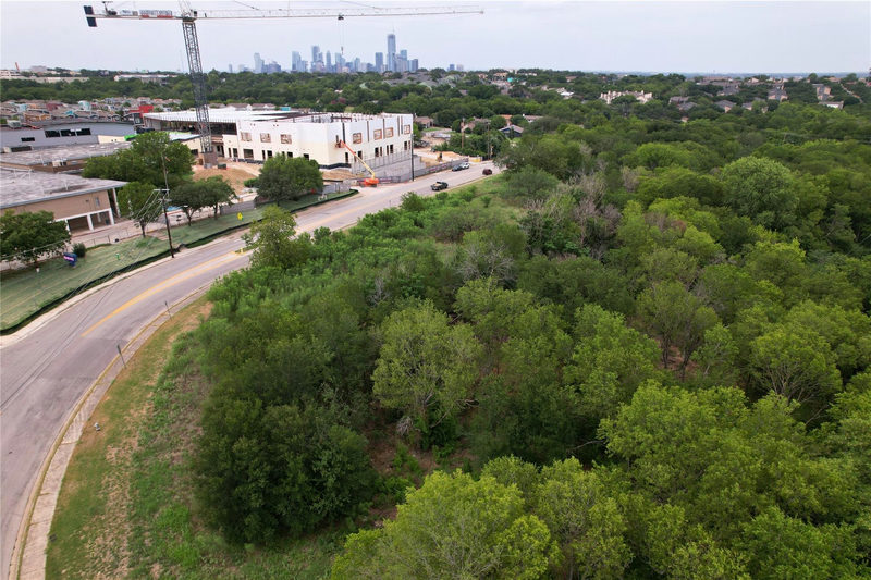 2827 Metcalfe Rd — exterior