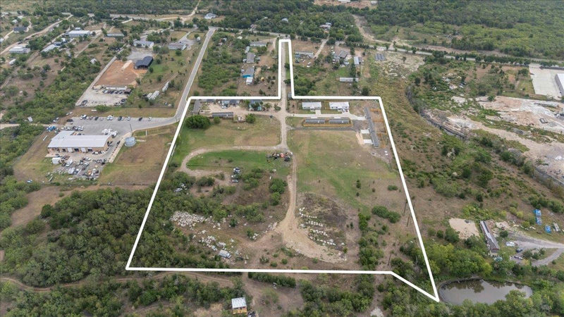 9231 Williamson Rd — exterior