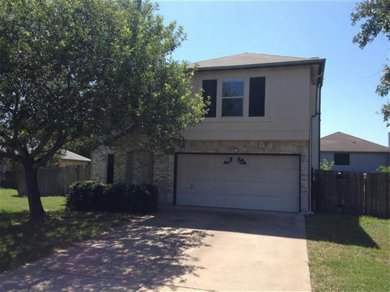 3607 Bass Loop — exterior