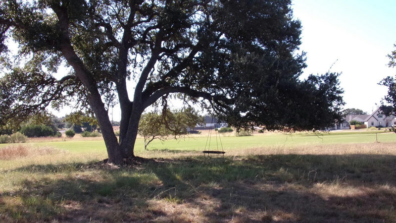 216 N Calvin Barrett Dr — exterior