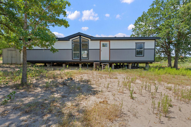1385 Pettytown Rd — exterior