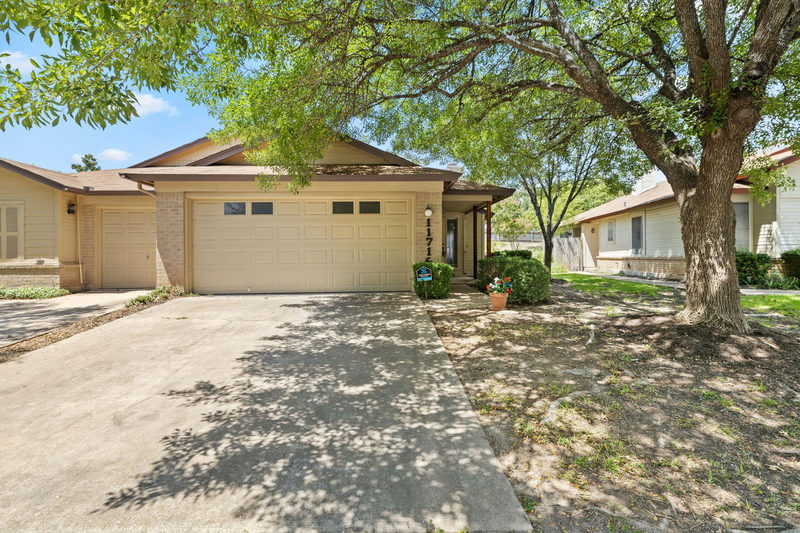 11716 Norwegian Wood Dr — exterior