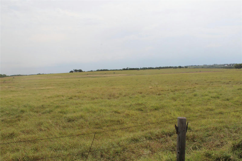 TBA County Road 417 — exterior
