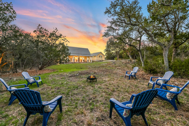 335 Deer Creek Dr — exterior