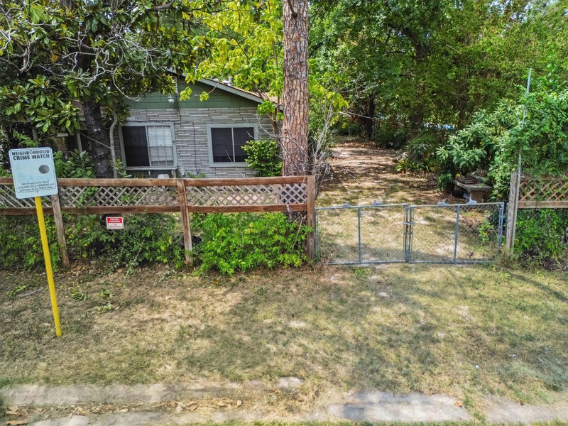 1008 Linden St — exterior