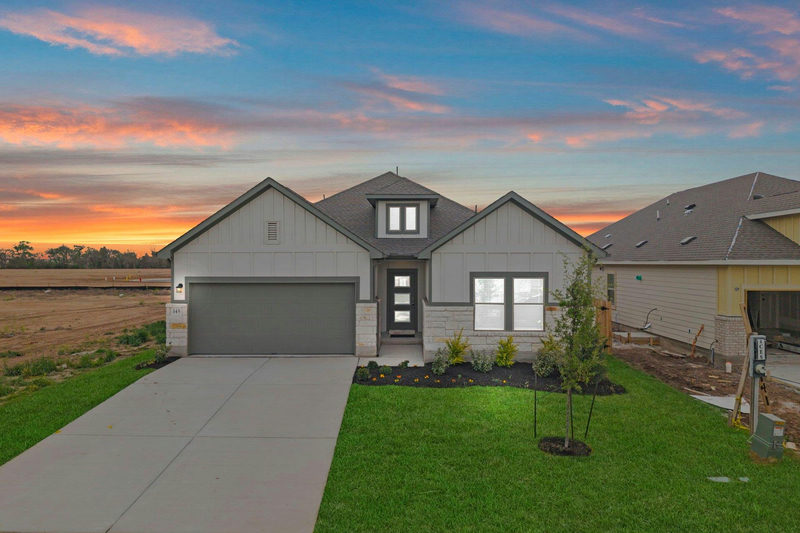 145 Ayres Horn — exterior