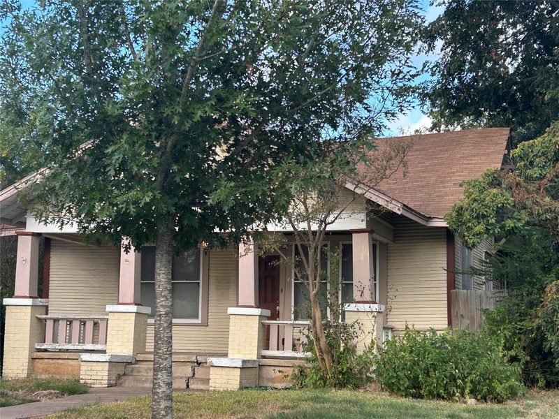 413 Fowzer St — exterior