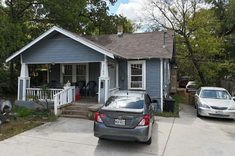 2103 E 12th St — exterior