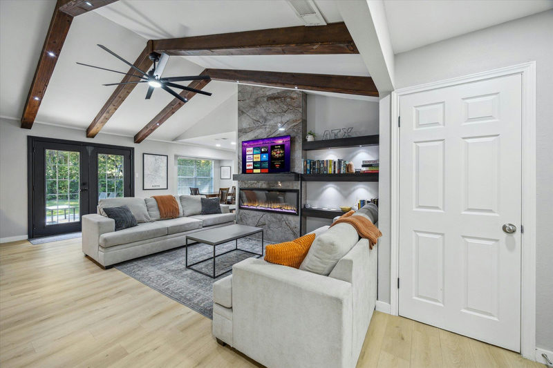 10414 Quail Ridge Dr — exterior