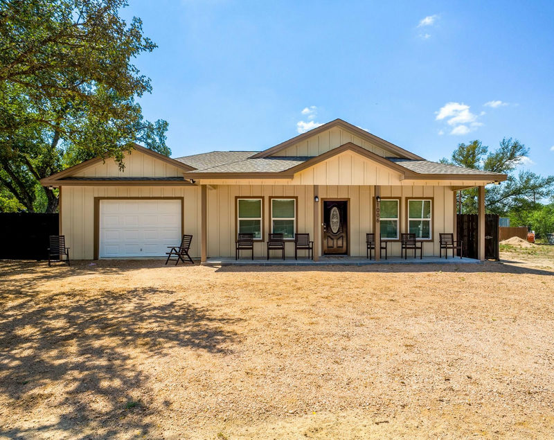 1006 Garfield Dr — exterior