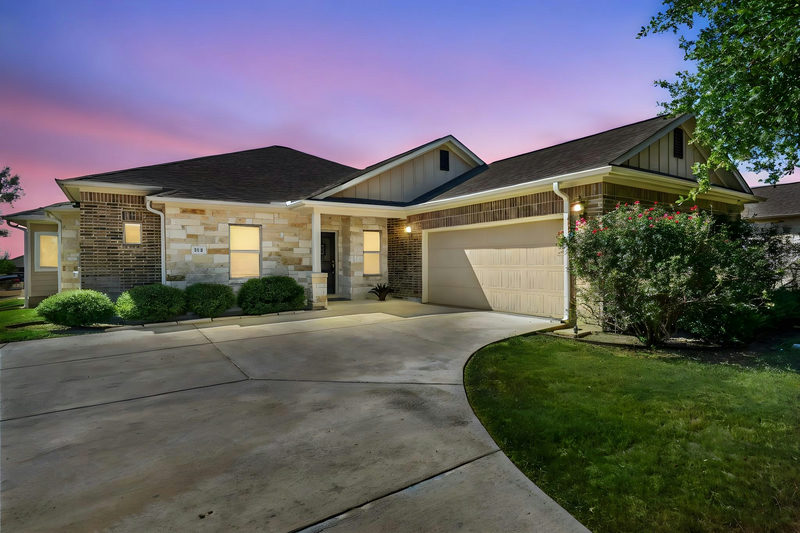 104 Estrella Ln — exterior