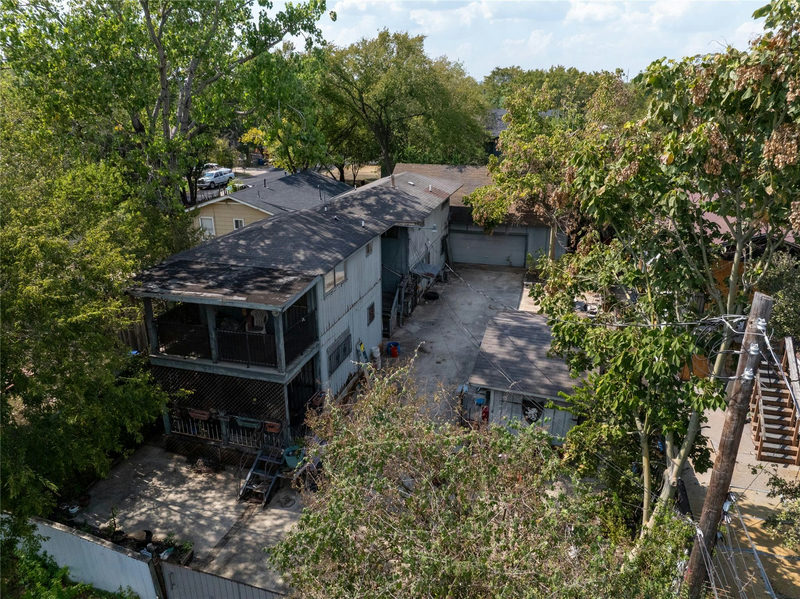 1112 Terry Dr — exterior